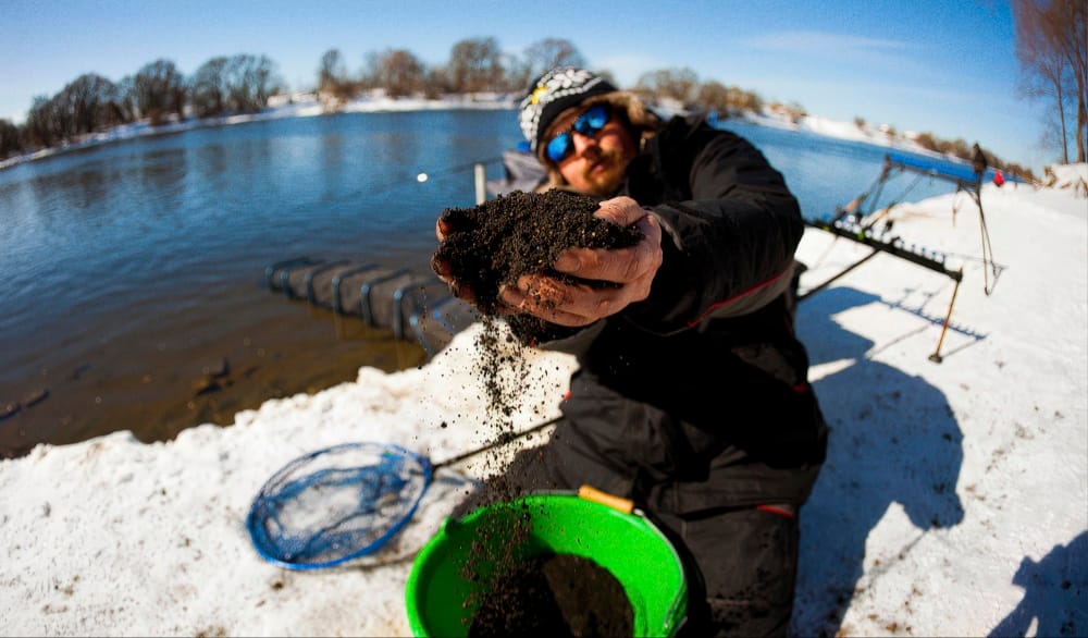 JAUKAS saltam vandeniui tamsus magnetas pavasariui ir rudeniui