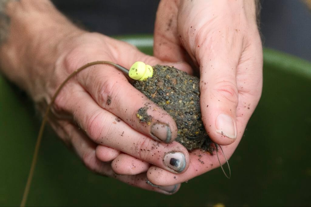 ZUVINIS JAUKAS KARPIAMS. Jaukas serykleje ŽUVINIS JAUKAS KARPIAMS. Jaukas serykleje